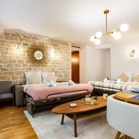 Wonderful In Apartment Paris